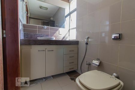 Banheiro da Suíte de apartamento para alugar com 1 quarto, 60m² em Lourdes, Belo Horizonte