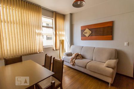 Sala de apartamento para alugar com 1 quarto, 60m² em Lourdes, Belo Horizonte