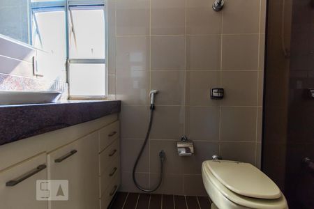 Banheiro da Suíte de apartamento para alugar com 1 quarto, 60m² em Lourdes, Belo Horizonte