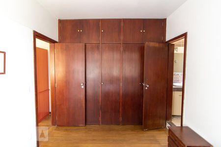 Suíte de apartamento para alugar com 1 quarto, 60m² em Lourdes, Belo Horizonte