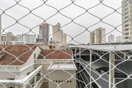 Vista de kitnet/studio para alugar com 1 quarto, 40m² em Centro, Curitiba