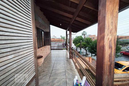 Sacada de casa à venda com 3 quartos, 96m² em Niterói, Canoas