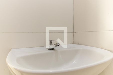 Banheiro - Torneira de kitnet/studio para alugar com 1 quarto, 33m² em Centro Histórico de São Paulo, São Paulo