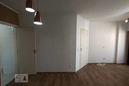 Sala de apartamento à venda com 3 quartos, 70m² em Cambuci, São Paulo