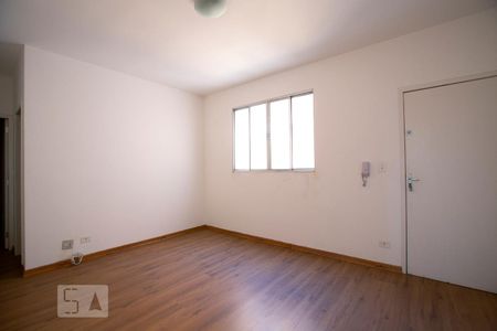 Sala de apartamento para alugar com 2 quartos, 58m² em Boa Vista, Sorocaba