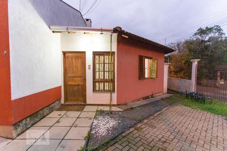 Fachada de casa de condomínio à venda com 1 quarto, 48m² em Olaria, Canoas