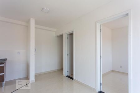 Sala de apartamento para alugar com 2 quartos, 45m² em Jardim Roberto, Osasco