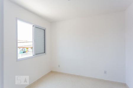 Quarto de apartamento para alugar com 2 quartos, 45m² em Jardim Roberto, Osasco