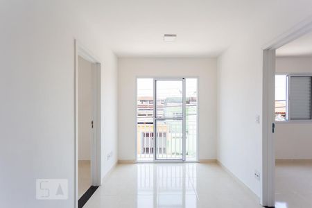 Sala de apartamento para alugar com 2 quartos, 45m² em Jardim Roberto, Osasco