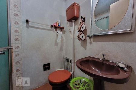 Banheiro de apartamento à venda com 1 quarto, 60m² em Jardim Botânico, Porto Alegre