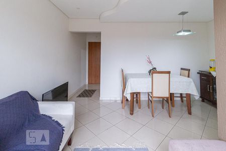 Sala de apartamento para alugar com 3 quartos, 68m² em São Pedro, Osasco