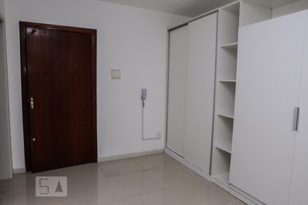 Studio à venda com 35m², 1 quarto e sem vagaSala/Quarto