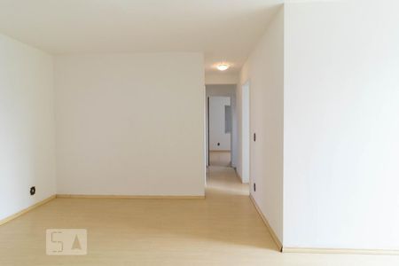 Sala de apartamento para alugar com 3 quartos, 65m² em Vila Albertina, São Paulo