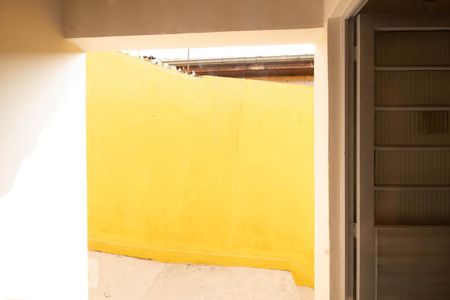 Vista Sala/Cozinha de casa de condomínio para alugar com 2 quartos, 55m² em Pestana, Osasco