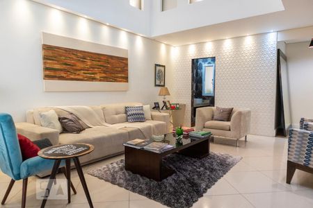 Sala de casa de condomínio para alugar com 4 quartos, 400m² em Vila Albertina, São Paulo