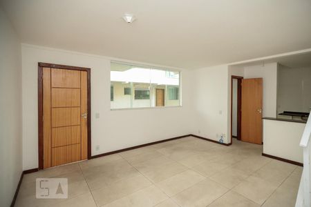 Casa de condomínio à venda com 140m², 4 quartos e 1 vagaSala