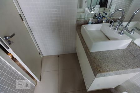 Banheiro da Suíte 1 de apartamento à venda com 3 quartos, 130m² em Perdizes, São Paulo