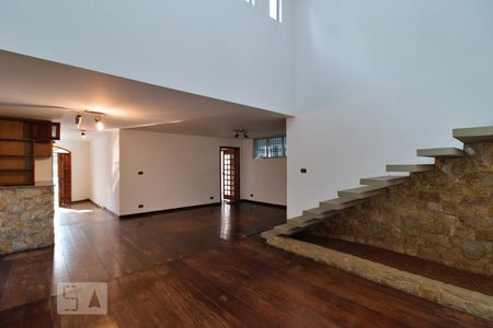 Sala de casa à venda com 3 quartos, 250m² em Vila Inah, São Paulo