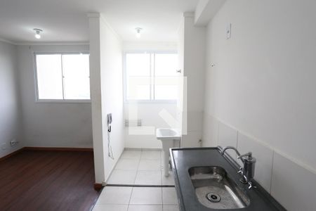 Cozinha de apartamento à venda com 2 quartos, 42m² em Vila Nhocune, São Paulo