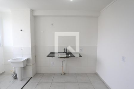 Cozinha de apartamento à venda com 2 quartos, 42m² em Vila Nhocune, São Paulo