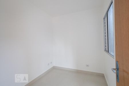 Quarto 2 de apartamento para alugar com 2 quartos, 47m² em Vila Invernada, São Paulo
