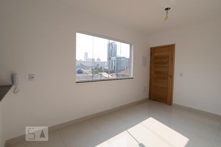 Sala de apartamento para alugar com 2 quartos, 47m² em Vila Invernada, São Paulo