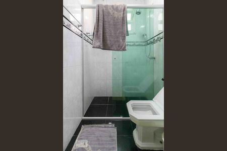 Casa à venda com 382m², 3 quartos e 10 vagas Casa à venda com 382m², 3 quartos e 10 vagasBanheiro da Suíte 3