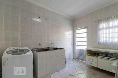Casa à venda com 382m², 3 quartos e 10 vagas Casa à venda com 382m², 3 quartos e 10 vagasÁrea de Serviço