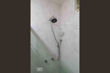 Casa à venda com 382m², 3 quartos e 10 vagas Casa à venda com 382m², 3 quartos e 10 vagasBanheiro da Suíte 1