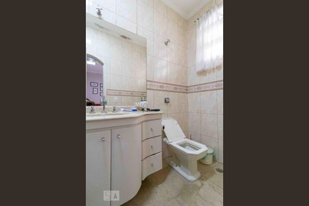 Casa à venda com 382m², 3 quartos e 10 vagas Casa à venda com 382m², 3 quartos e 10 vagasBanheiro da Suíte 2