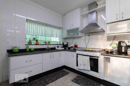 Casa à venda com 382m², 3 quartos e 10 vagas Casa à venda com 382m², 3 quartos e 10 vagasCozinha