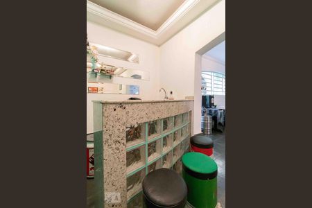 Casa à venda com 382m², 3 quartos e 10 vagas Casa à venda com 382m², 3 quartos e 10 vagasGaragem - Bar