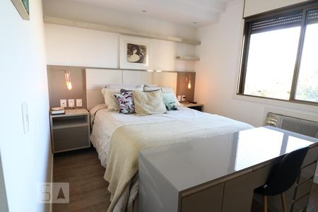 Quarto Suíte de apartamento para alugar com 3 quartos, 107m² em Jardim Floresta, Porto Alegre