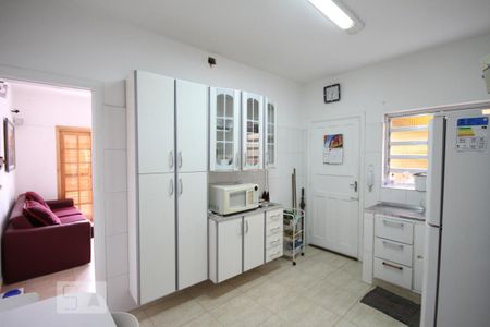 Cozinha de casa à venda com 4 quartos, 150m² em Vila Monumento, São Paulo