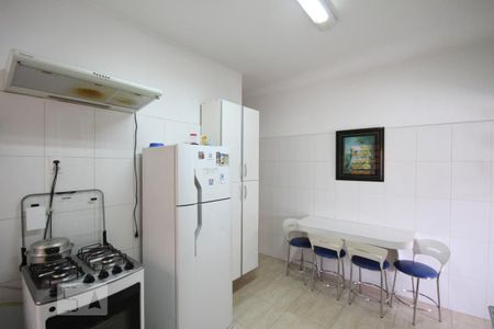 Cozinha de casa à venda com 4 quartos, 150m² em Vila Monumento, São Paulo