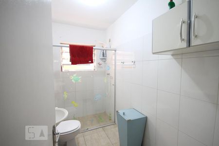 Banheiro de casa à venda com 4 quartos, 150m² em Vila Monumento, São Paulo