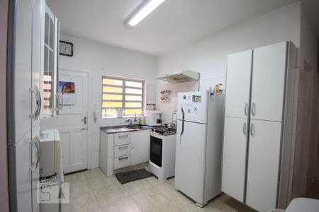 Cozinha de casa à venda com 4 quartos, 150m² em Vila Monumento, São Paulo