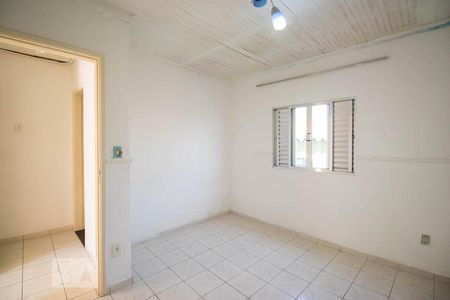 Quarto 2 de casa para alugar com 2 quartos, 100m² em Vila Brasilina, São Paulo