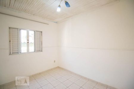 Quarto 2 de casa para alugar com 2 quartos, 100m² em Vila Brasilina, São Paulo