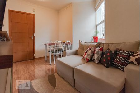 Sala de apartamento para alugar com 2 quartos, 60m² em Jardim Cura D’ars, Campinas