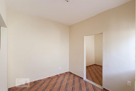 Sala  de casa para alugar com 1 quarto, 97m² em Ipiranga, Belo Horizonte