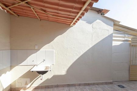 Vista da sala de casa para alugar com 1 quarto, 97m² em Ipiranga, Belo Horizonte