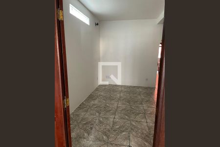 Sala de casa de condomínio para alugar com 3 quartos, 97m² em Arraial do Retiro, Salvador