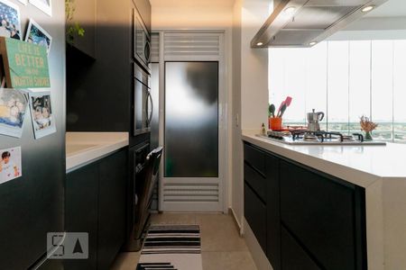 Cozinha de apartamento para alugar com 2 quartos, 70m² em Pinheiros, São Paulo