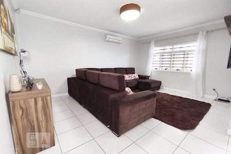 Sala de casa à venda com 3 quartos, 200m² em São José, Canoas