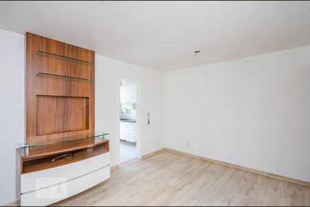 Sala de apartamento para alugar com 3 quartos, 70m² em Buritis, Belo Horizonte