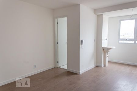 Sala/Quarto de kitnet/studio para alugar com 1 quarto, 26m² em Vila Ema, São Paulo