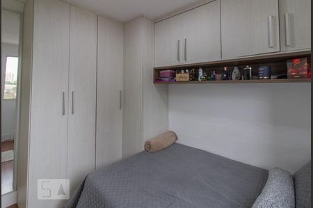 Suíte  de apartamento à venda com 2 quartos, 140m² em Parque Novo Mundo, São Paulo