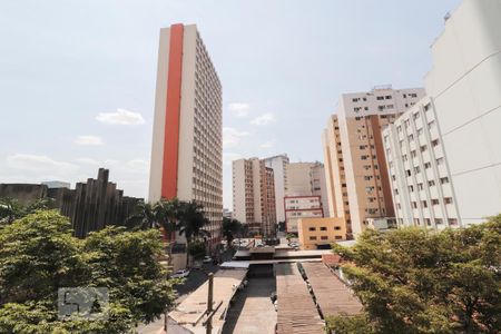 Vista do quarto 1 de apartamento para alugar com 3 quartos, 89m² em Setor Central, Goiânia