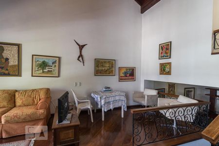 Sala 2 de casa à venda com 3 quartos, 252m² em Rio Branco, Porto Alegre